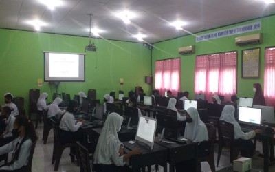 Pelaksanaan ANBK Tahun 2022, SMP Astra Makmur Jaya Terapkan Protokol Kesehatan Covid-19
